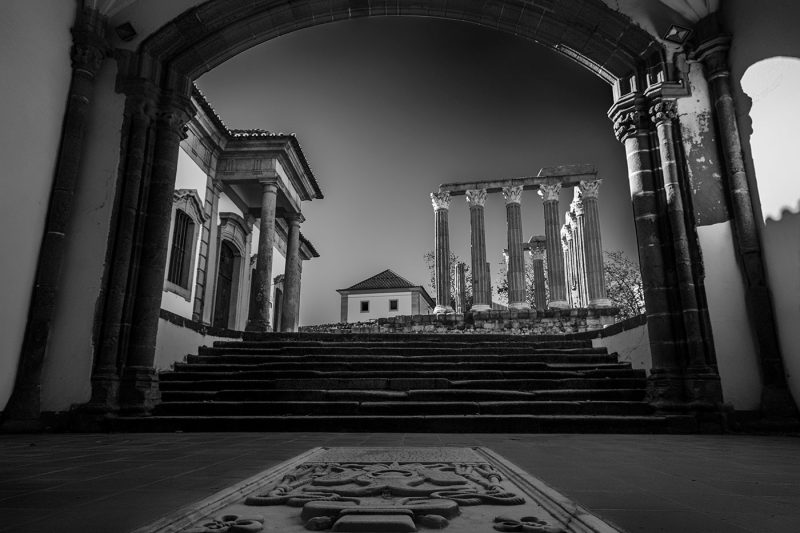 Evora | Templo Diana BW