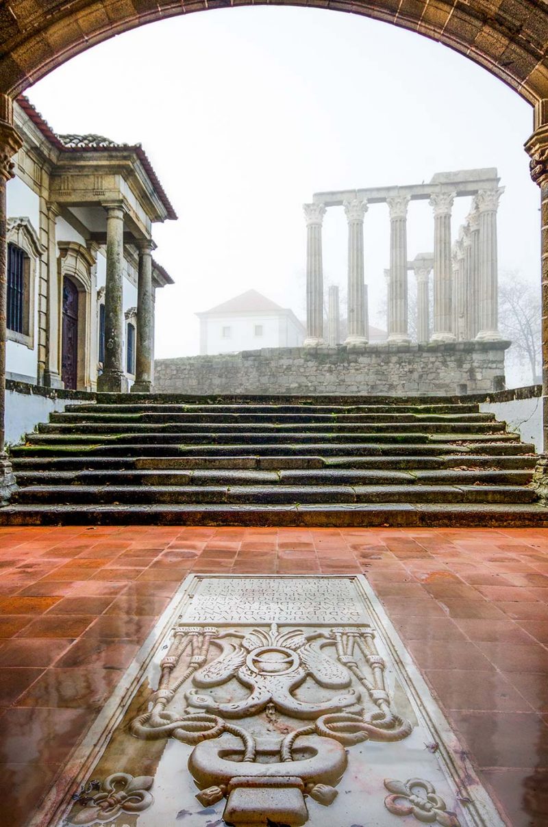 Evora | Templo Diana in the Fog